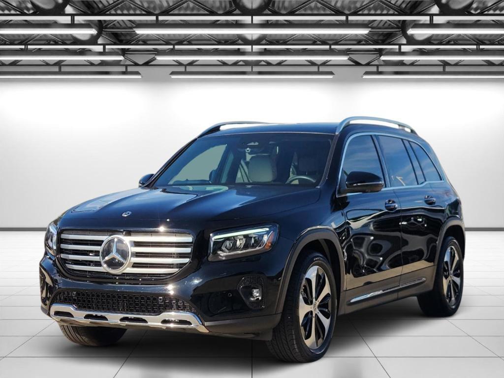 used 2025 Mercedes-Benz GLB 250 car, priced at $42,998