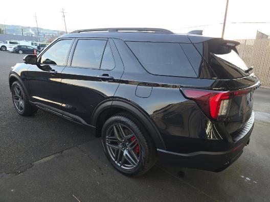 used 2025 Ford Explorer car, priced at $43,950