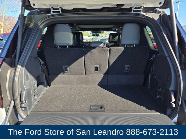 new 2026 Ford Expedition car, priced at $83,995