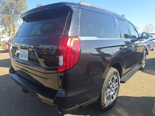 used 2025 Ford Expedition car, priced at $61,750