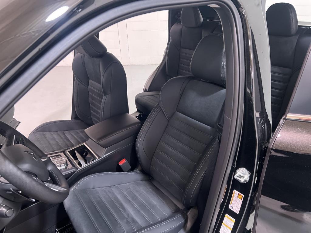 new 2025 Mitsubishi Outlander PHEV car, priced at $44,315