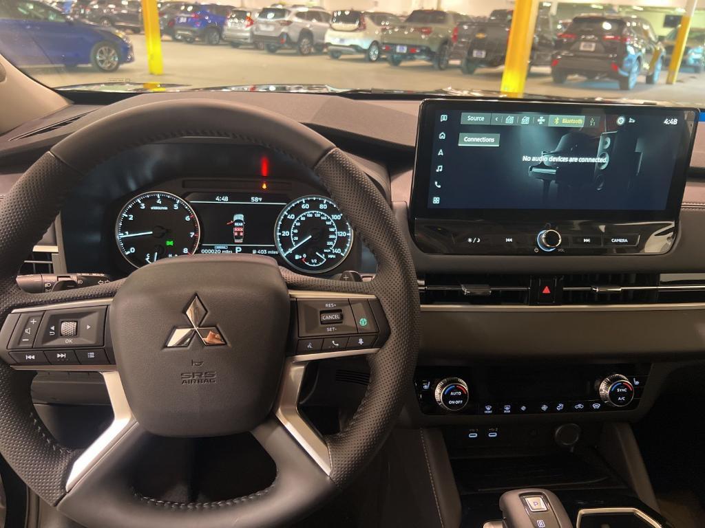 new 2025 Mitsubishi Outlander car, priced at $36,050