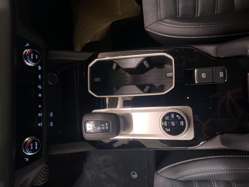 new 2025 Mitsubishi Outlander car, priced at $36,050