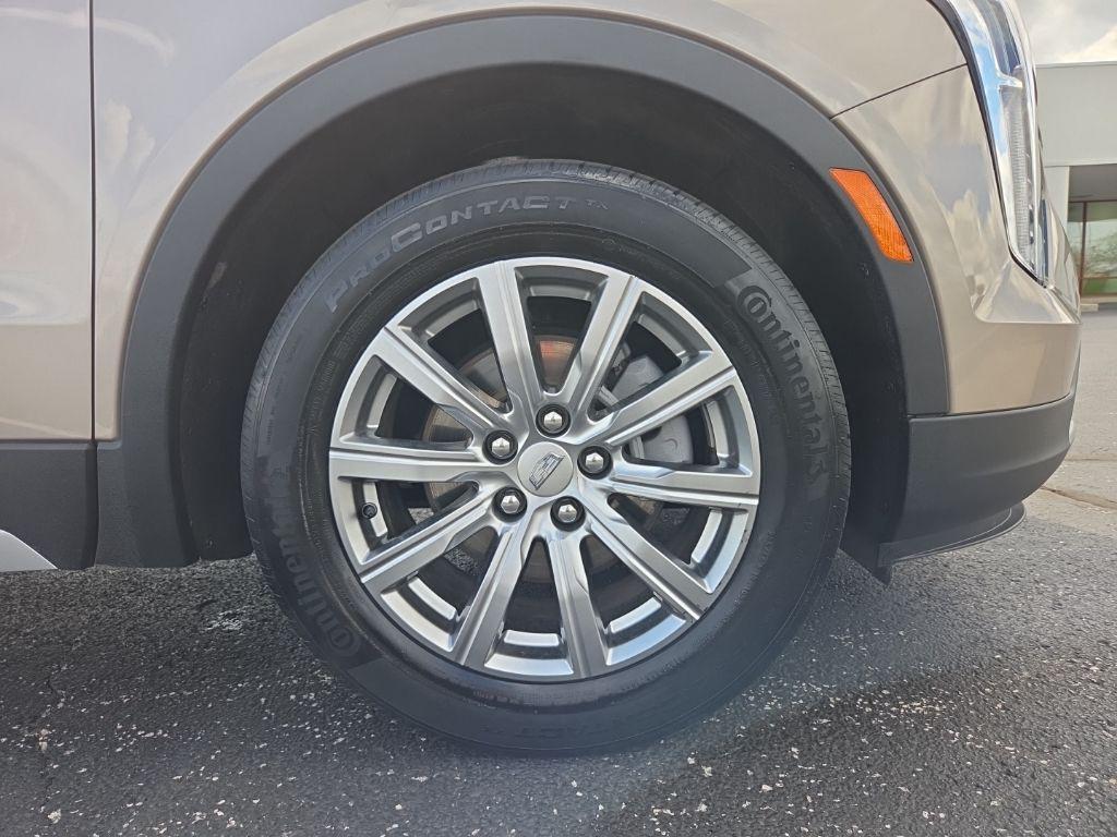 used 2023 Cadillac XT4 car, priced at $26,500