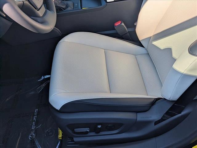 new 2025 Lexus ES 350 car, priced at $47,089