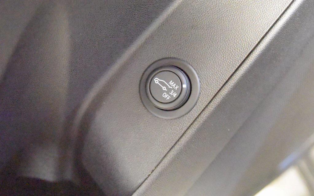 used 2019 Chevrolet Equinox car, priced at $12,595