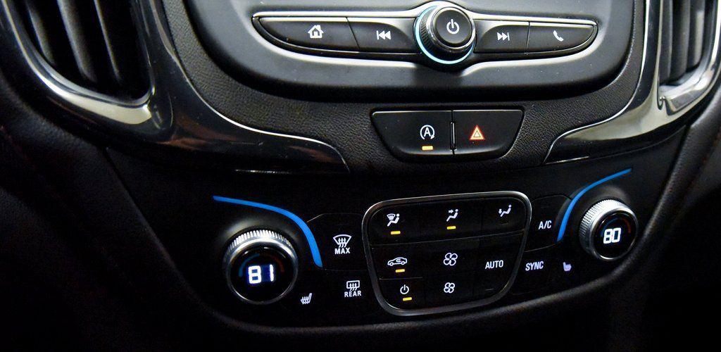 used 2023 Chevrolet Equinox car, priced at $24,725