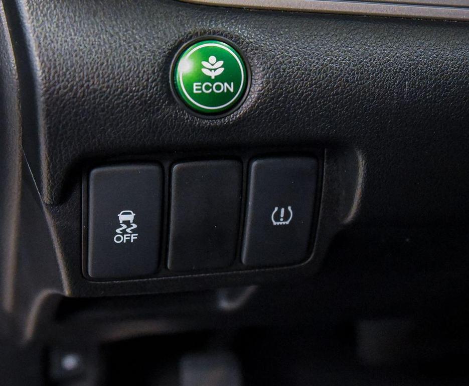 used 2015 Honda CR-V car, priced at $11,495