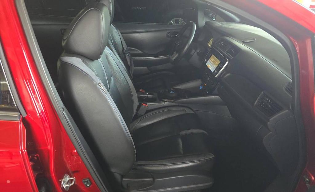 used 2019 Nissan Leaf car, priced at $8,998