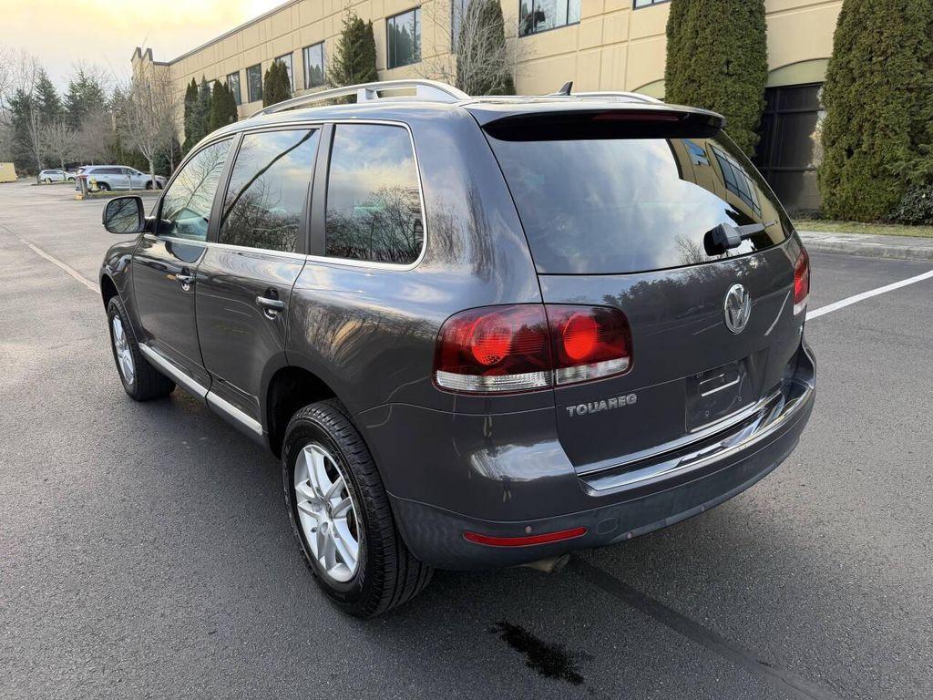 used 2008 Volkswagen Touareg 2 car, priced at $5,499