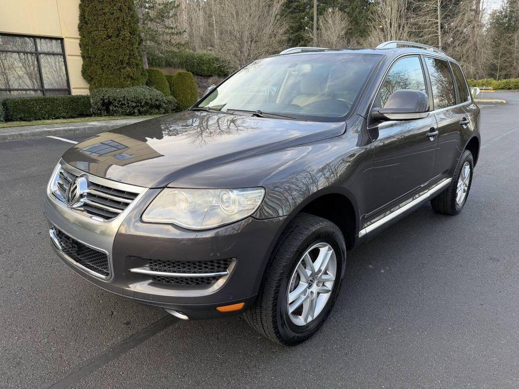 used 2008 Volkswagen Touareg 2 car, priced at $5,499