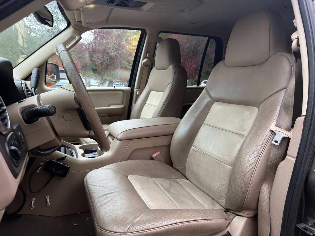 used 2004 Ford Expedition car, priced at $5,999
