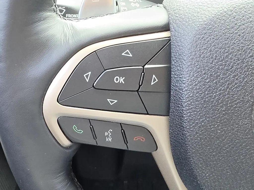 used 2015 Jeep Grand Cherokee car, priced at $10,990