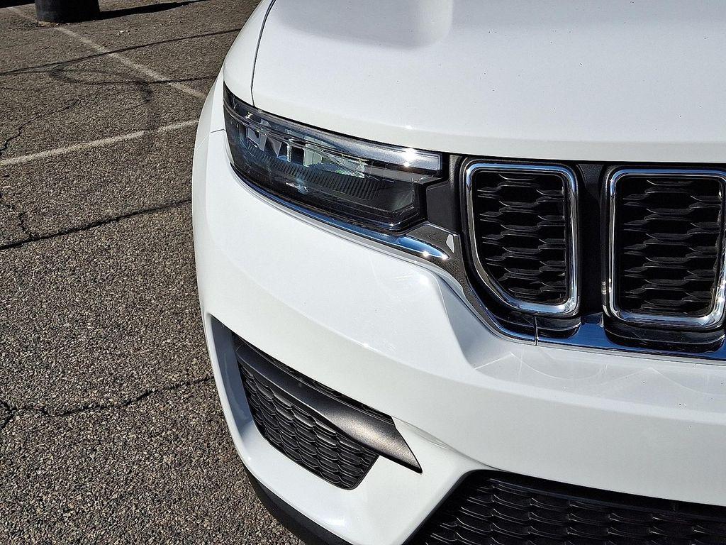 used 2023 Jeep Grand Cherokee car, priced at $30,933