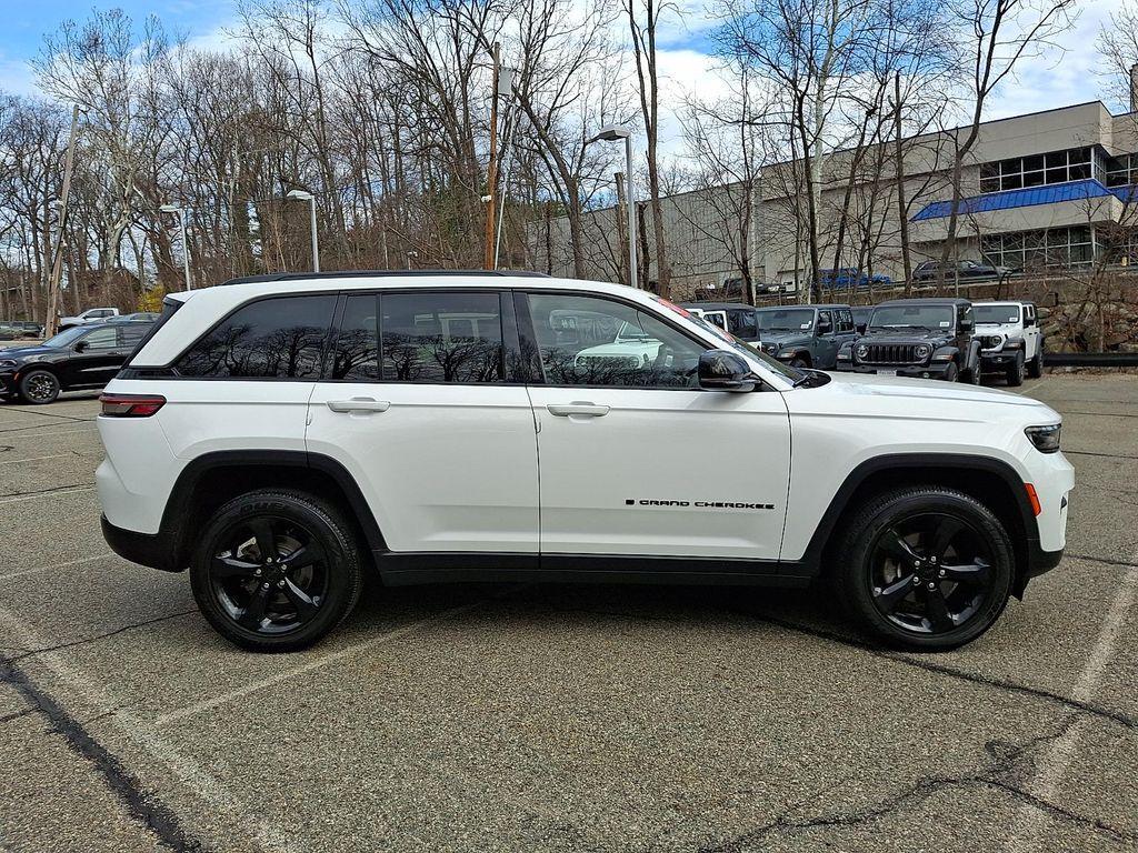 used 2023 Jeep Grand Cherokee car, priced at $34,433