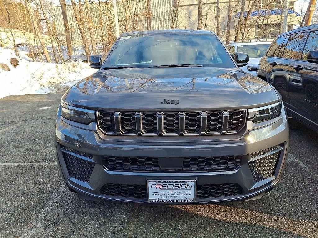 new 2026 Jeep Grand Cherokee car, priced at $48,750