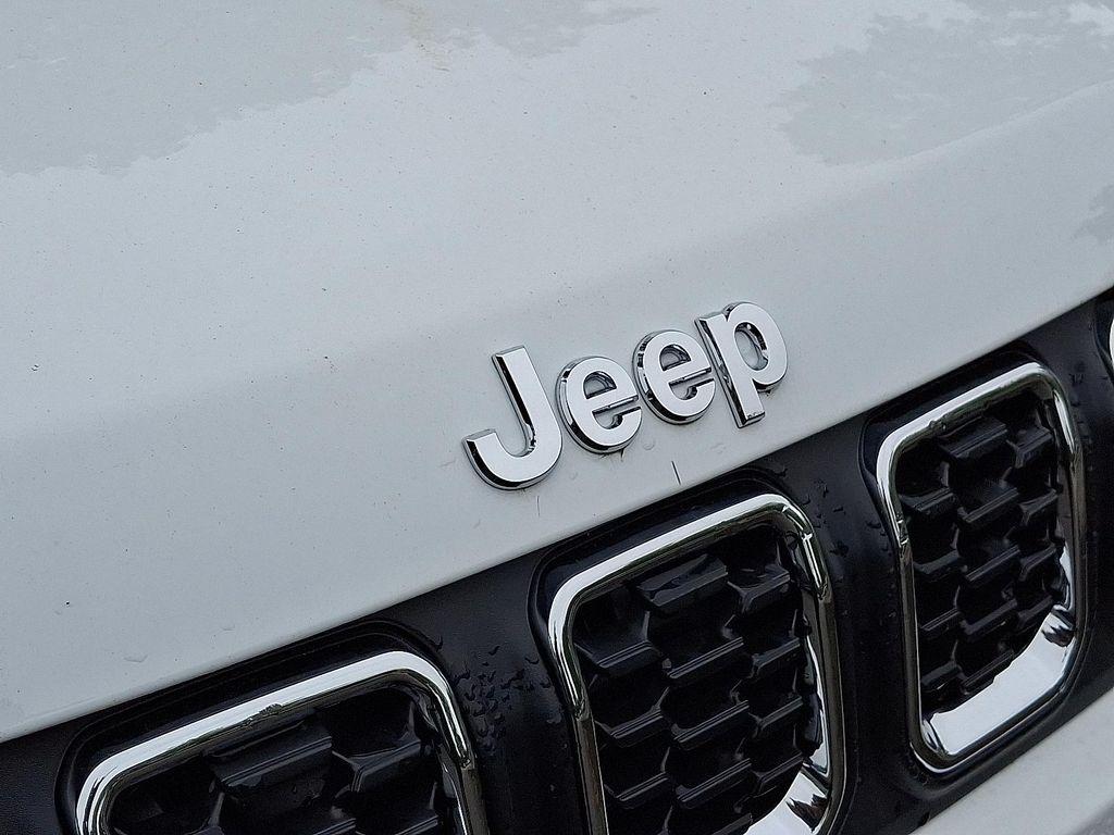 new 2025 Jeep Compass car, priced at $30,165