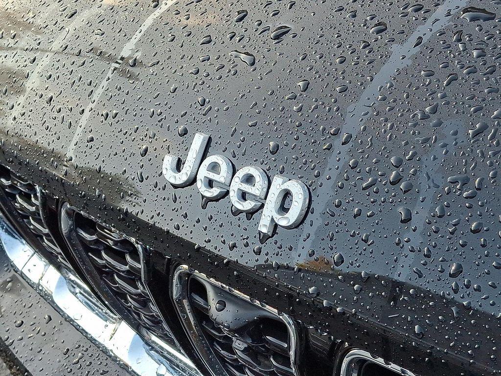 new 2025 Jeep Grand Cherokee car, priced at $52,935
