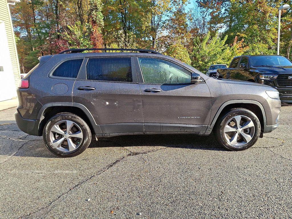 used 2022 Jeep Cherokee car, priced at $25,322