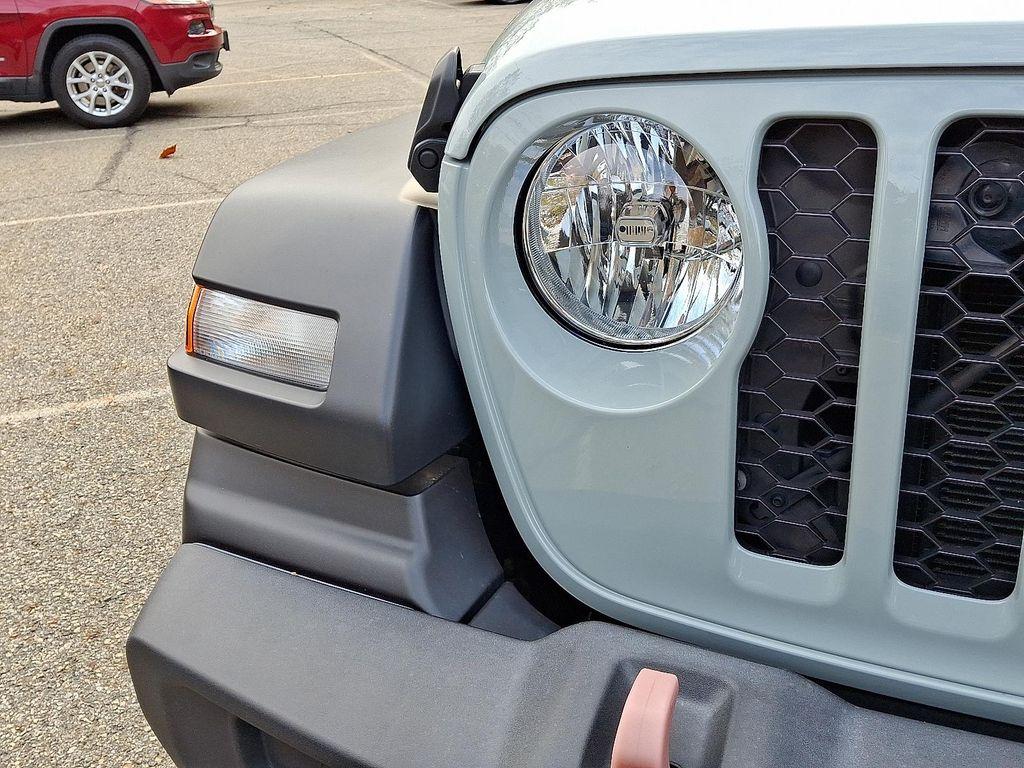 used 2024 Jeep Wrangler car, priced at $31,934