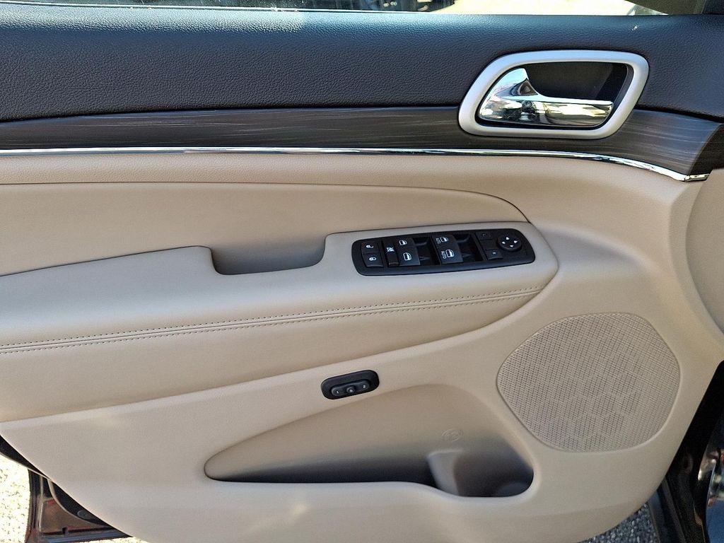 used 2020 Jeep Grand Cherokee car, priced at $19,990