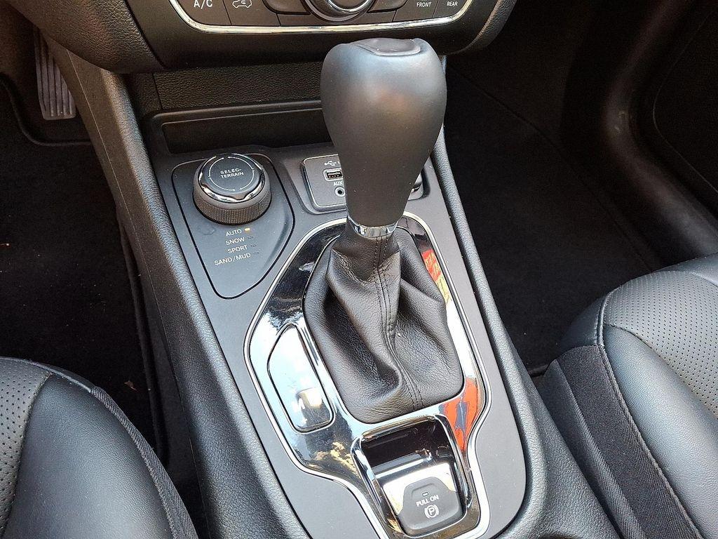 used 2022 Jeep Cherokee car, priced at $25,922