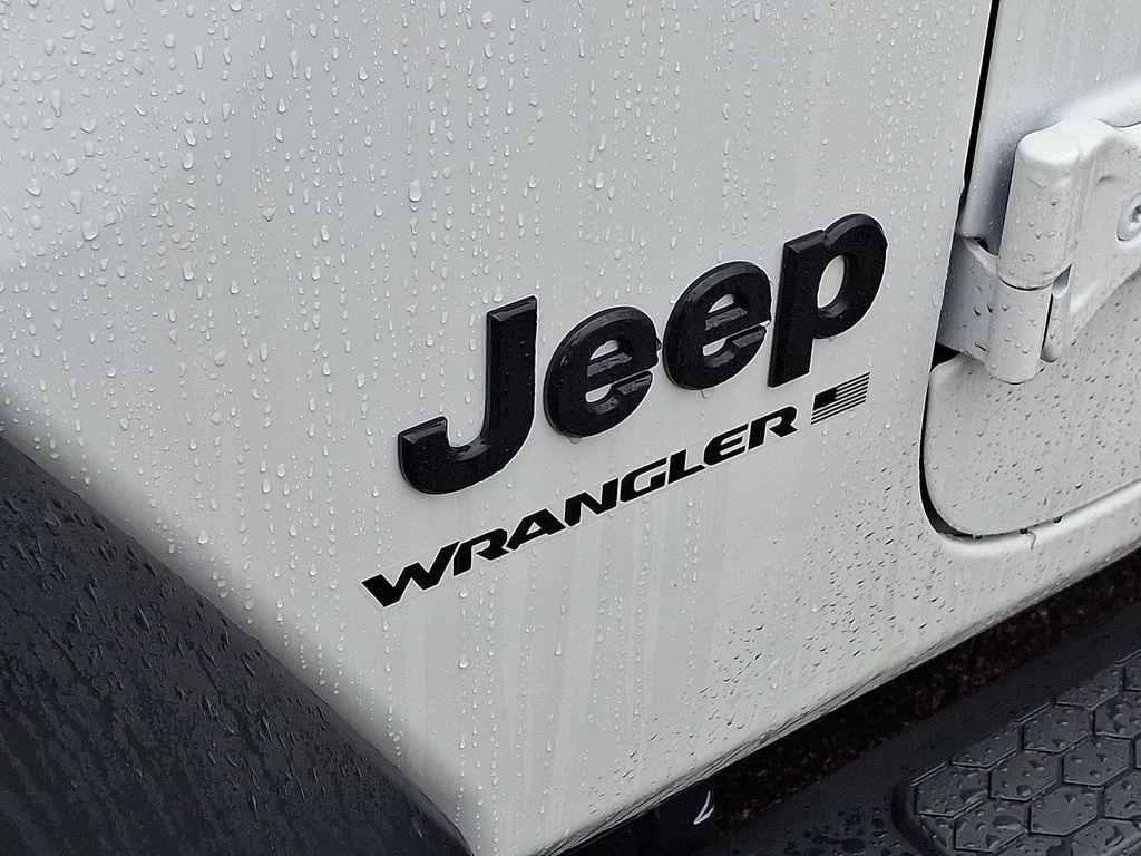 new 2026 Jeep Wrangler car, priced at $46,255