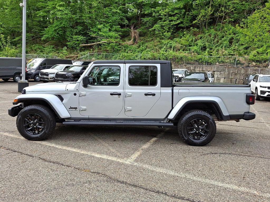 used 2023 Jeep Gladiator car, priced at $32,443