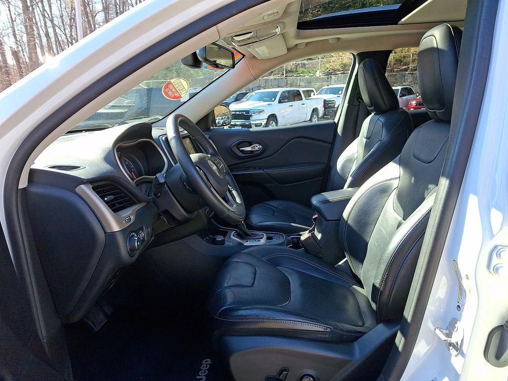 used 2016 Jeep Cherokee car, priced at $11,736