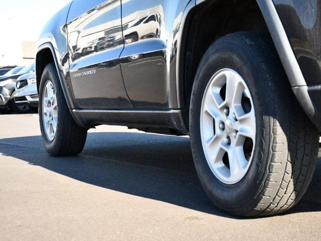 used 2015 Jeep Grand Cherokee car, priced at $11,067