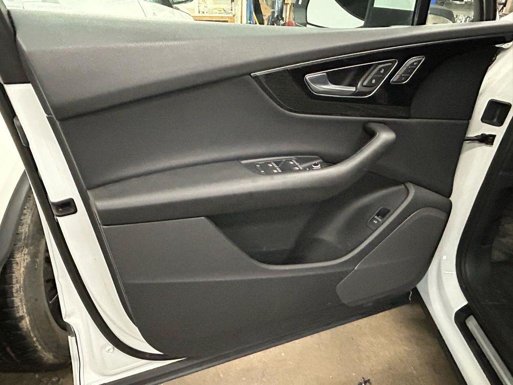 used 2018 Audi Q7 car, priced at $17,900