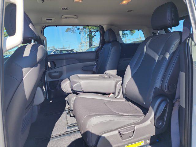 new 2026 Kia Carnival car, priced at $41,477