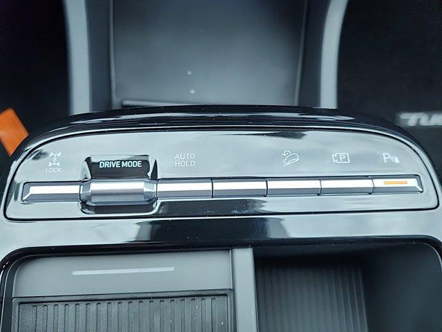 new 2025 Hyundai TUCSON Hybrid car, priced at $41,985