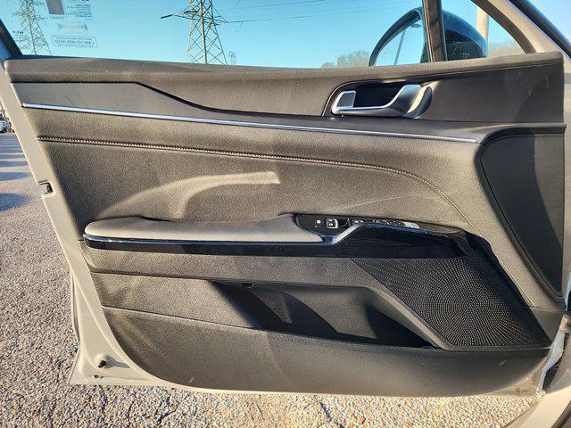 new 2025 Kia K5 car, priced at $27,785