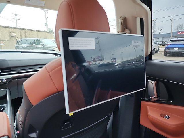 new 2025 Kia Carnival Hybrid car, priced at $53,255