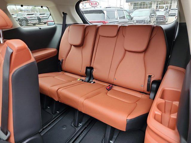 new 2025 Kia Carnival Hybrid car, priced at $53,255