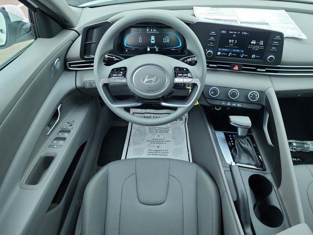 new 2025 Hyundai Elantra car