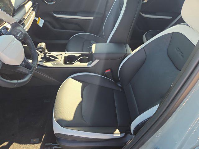 new 2025 Kia K4 car, priced at $27,581