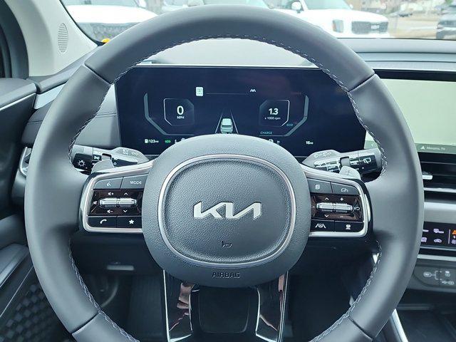 new 2025 Kia Carnival Hybrid car, priced at $52,720