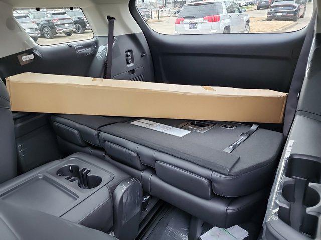 new 2025 Kia Carnival Hybrid car, priced at $52,720