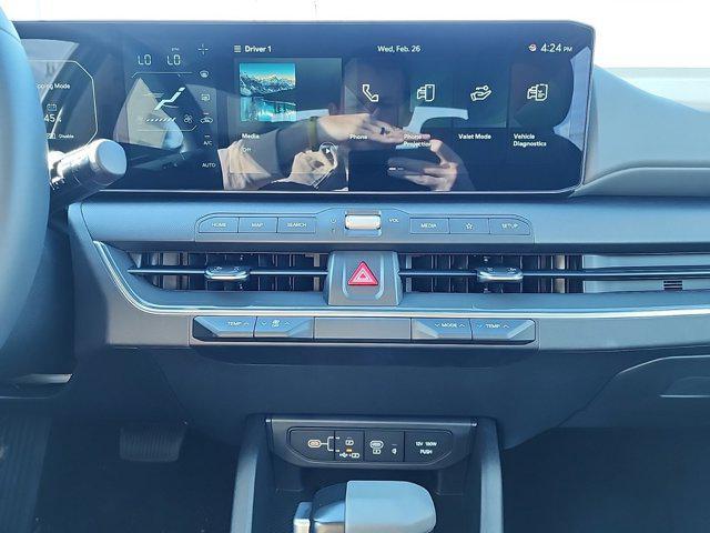 new 2025 Kia K4 car, priced at $24,590