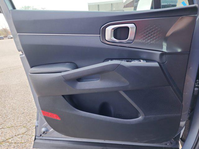 new 2025 Kia Sorento car, priced at $34,414