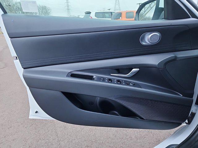 new 2025 Hyundai Elantra car, priced at $21,790