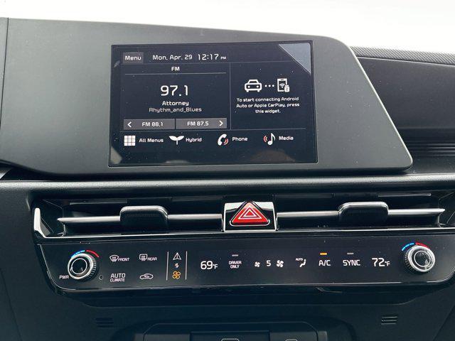 new 2024 Kia Niro car, priced at $26,088