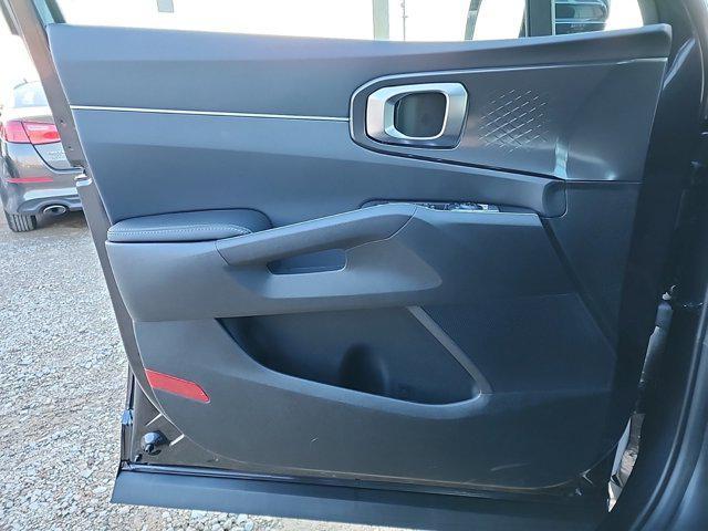 new 2025 Kia Sorento car, priced at $29,911