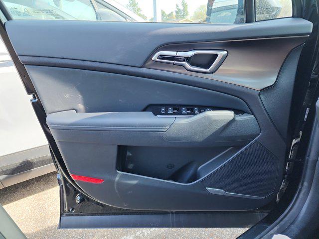 new 2025 Kia Sportage Hybrid car