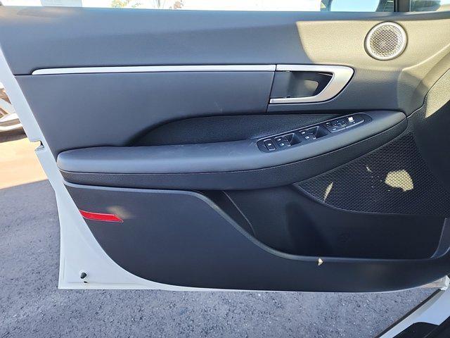new 2024 Hyundai Sonata car, priced at $27,321