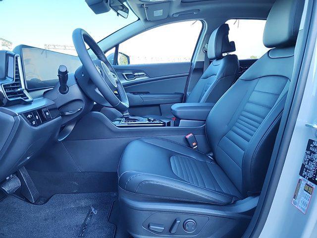 new 2025 Kia Sportage car, priced at $35,067
