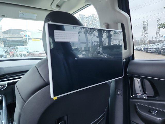 new 2025 Kia Carnival Hybrid car, priced at $53,392