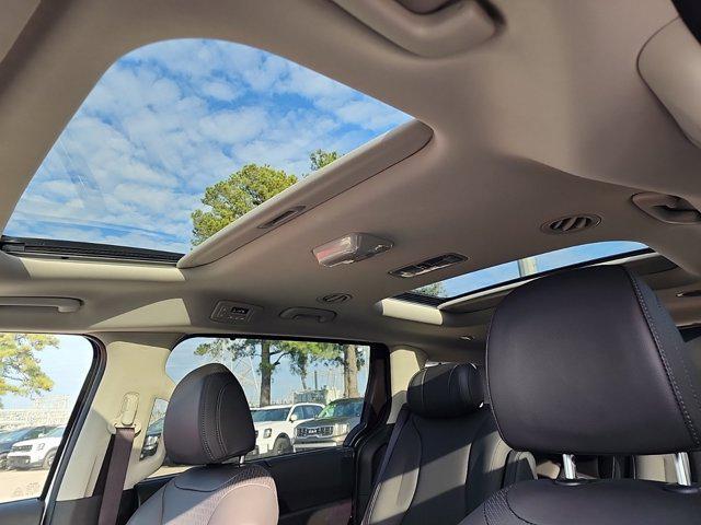 new 2025 Kia Carnival car, priced at $52,905